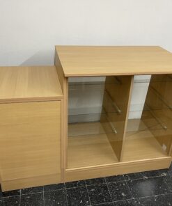 Vitrina Mostrador Madera con Bajada CUBO
