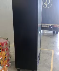 Alternative view of Exhibidora Vertical BRIKET Master 4330 417 litros / Seminueva