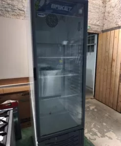 Alternative view of Exhibidora vertical BRIKET Master 5000 501L/ Usado