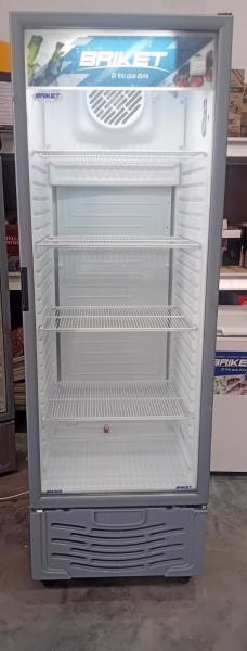 Exhibidora vertical Briket Master 4300 417 L puerta triple vidrio / Usado seleccionado